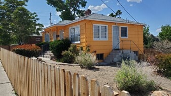 Building Photo - 849 Roberts St