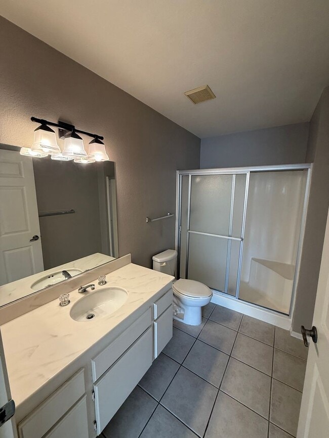 Building Photo - 3 Bedroom, 2.5 Bath Two-Story Townhome in Tierrasanta