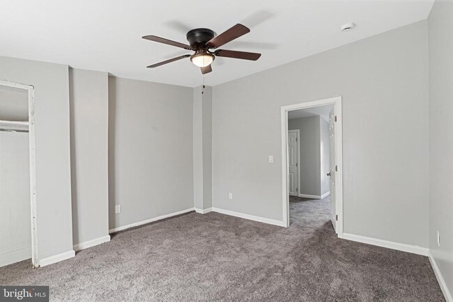 Building Photo - 225 Market St