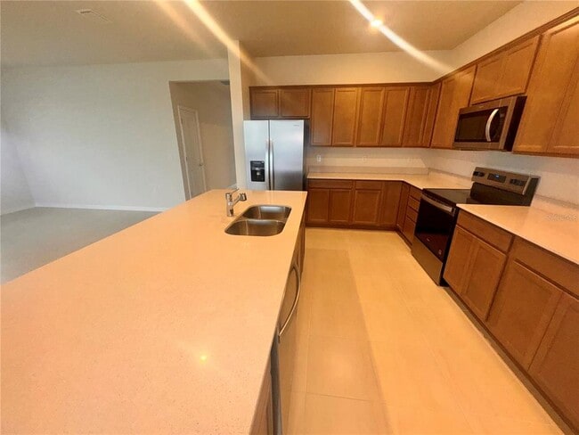 Building Photo - 3099 Springbank Dr