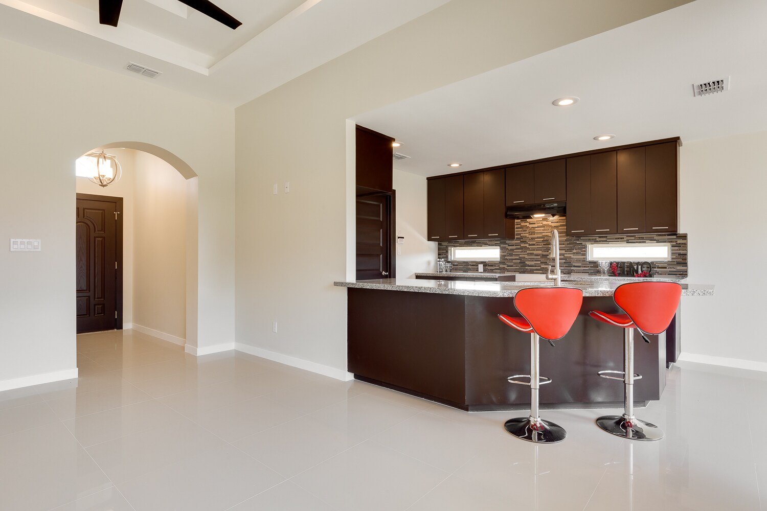 Building Photo - 3601 Notre Dame Ave