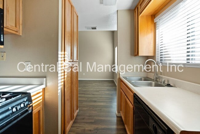 Building Photo - 8502 Laborough Dr