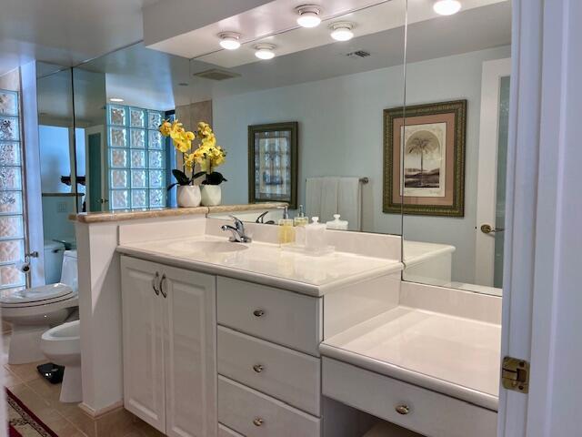 Building Photo - 4000 N Ocean Dr