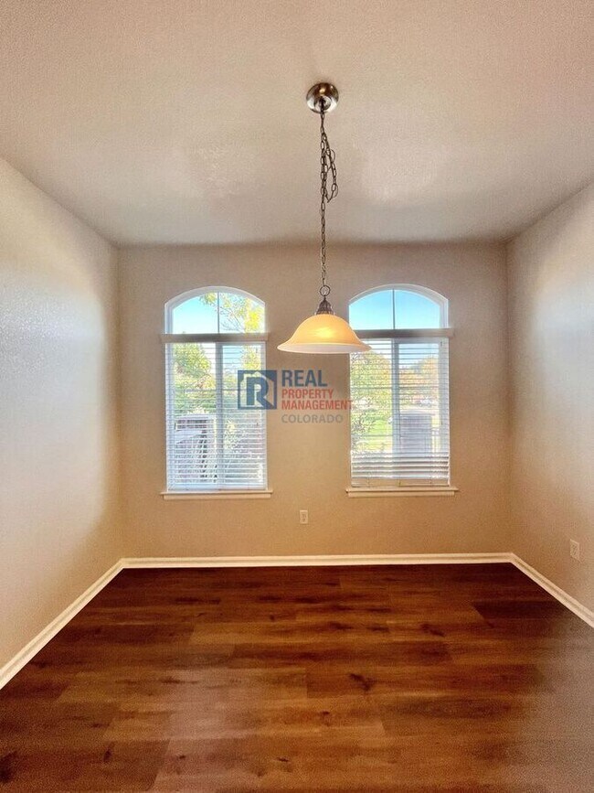 Building Photo - 9565 Elmhurst Ln