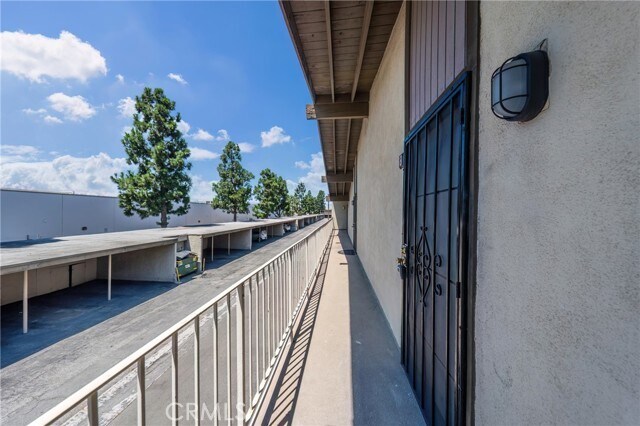 Building Photo - 802 Coriander Dr