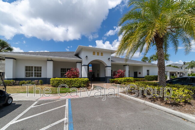 Building Photo - 6646 S Goldenrod Rd