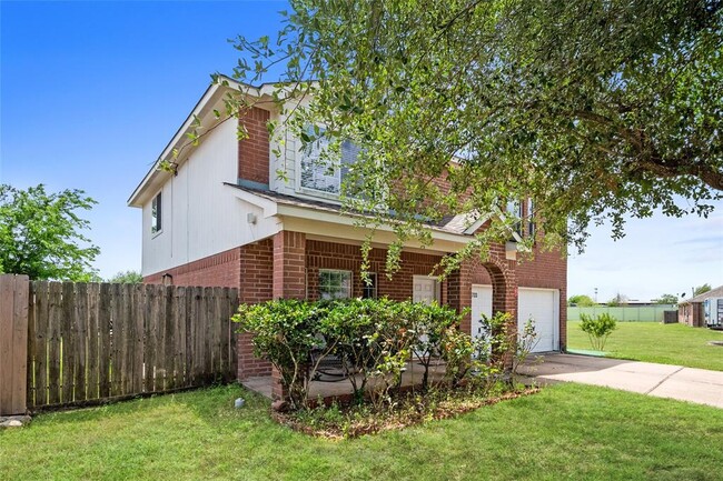 Building Photo - 13723 Anwar Dr