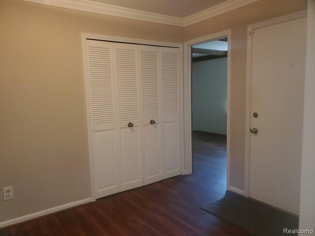 Building Photo - 5057 Prentis Dr