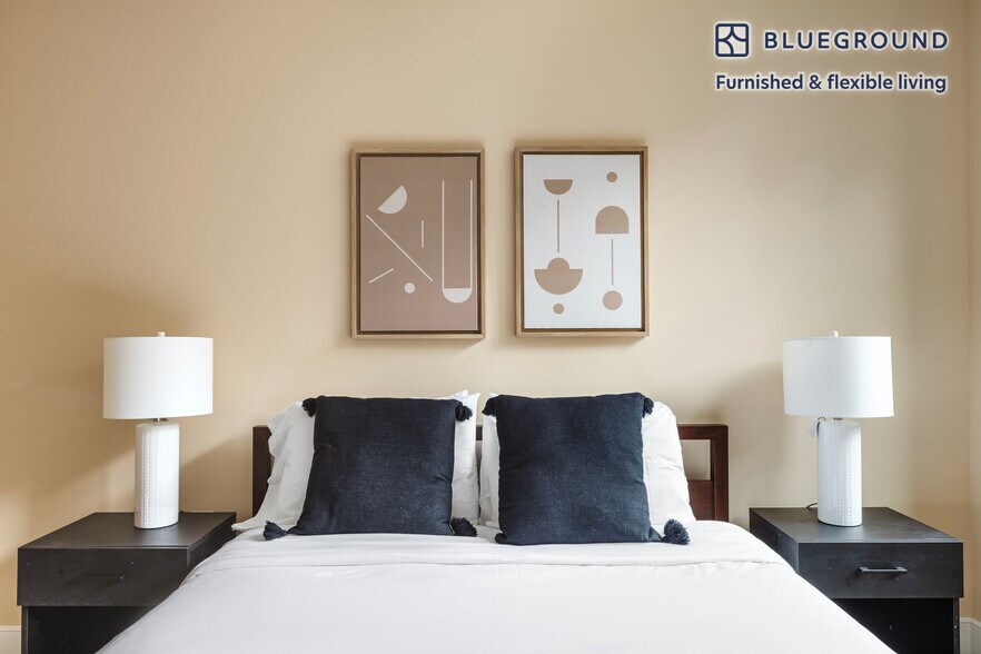 Building Photo - 415 L St NW