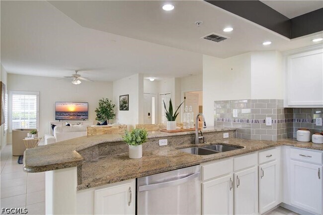 Building Photo - 28044 Cavendish Ct