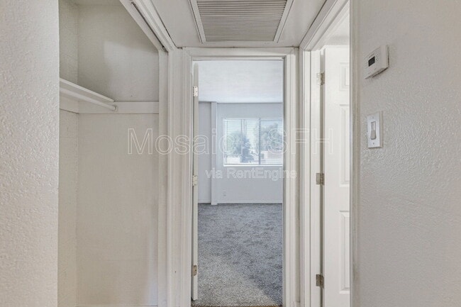 Building Photo - 3810 N Maryvale Pkwy