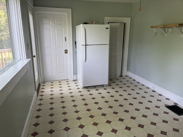 Building Photo - 26 Pelzer St