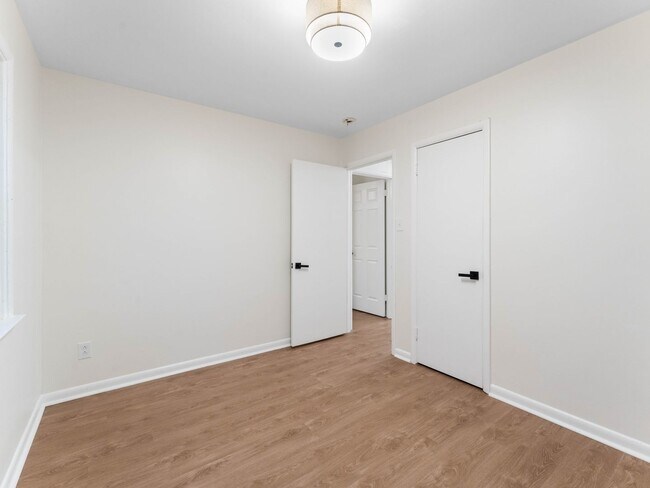 Building Photo - Fully Renovated 4-Bedroom Home with Large Fenced Yard in Clayton