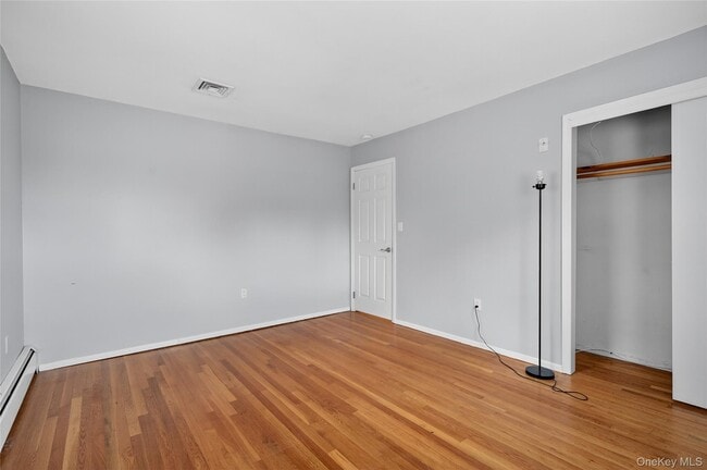 Building Photo - 20 Peter Bush Dr