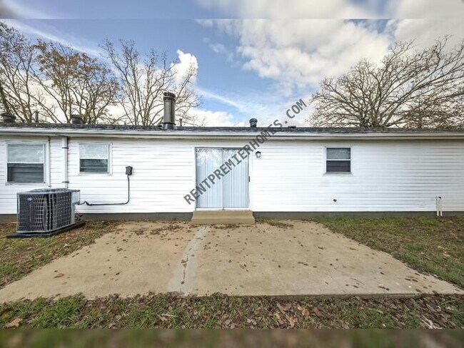 Building Photo - 200 Timberline Dr