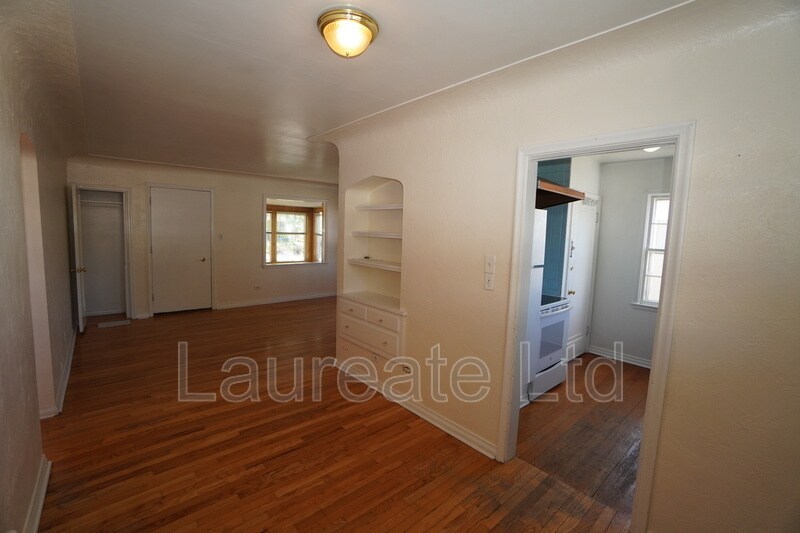 Building Photo - 2425 S Humboldt St