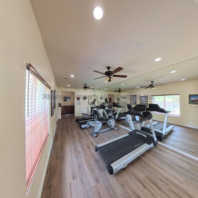 Building Photo - 4031 Cey Ct