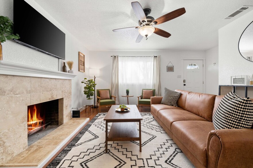 Building Photo - 10609 Olson Dr