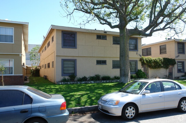 Building Photo - 7318 Vista Del Monte Ave