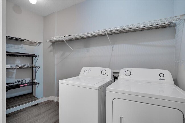 Building Photo - 1810 E Palm Ave