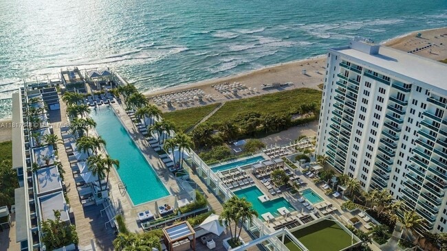 Building Photo - 2301 Collins Ave