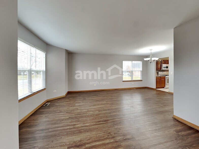 Building Photo - 25715 S Jasmine Ln