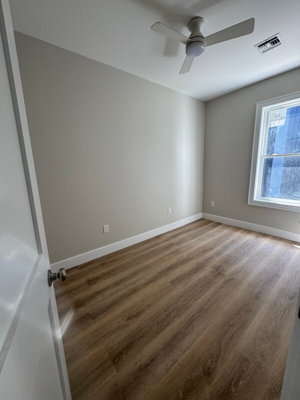 Building Photo - 115 Carteret Ave