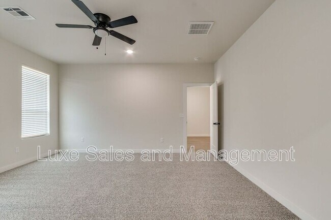 Building Photo - 8301 NW 163rd Ter