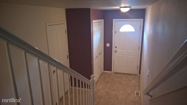 Building Photo - 2 br, 2 bath Townhome - 6505 Kara Sue Loop