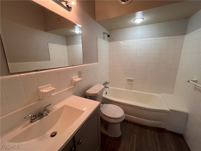 Building Photo - 535 Monterey Blvd NE