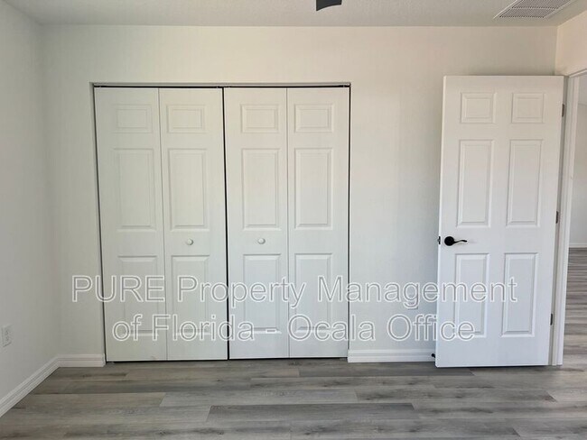 Building Photo - 30 Maple Ln