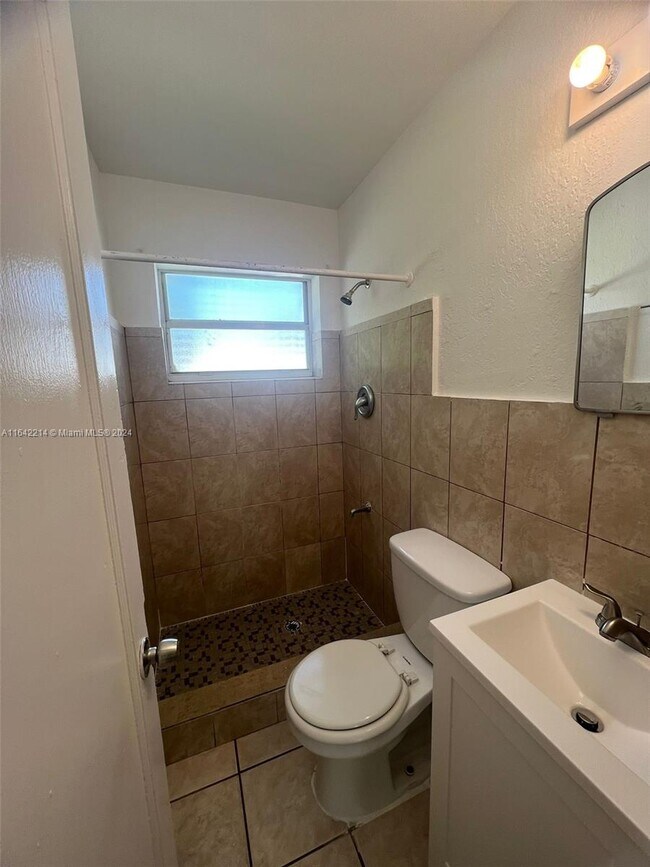 Building Photo - 6150 Cleveland St