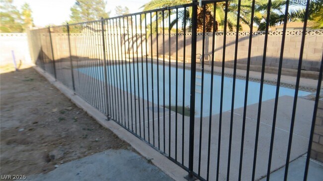 Building Photo - 5844 Willard St