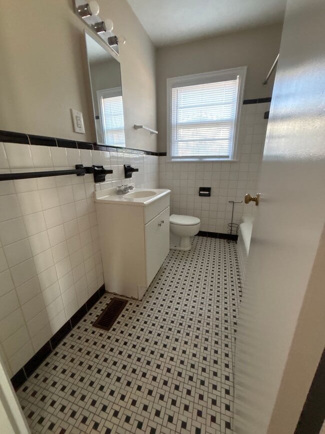 Building Photo - Harmony At Home