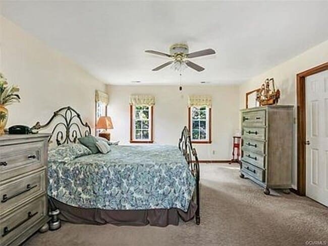 Building Photo - 3 Bed 2.5 bath Deer Run Subdivision-Chesterfield