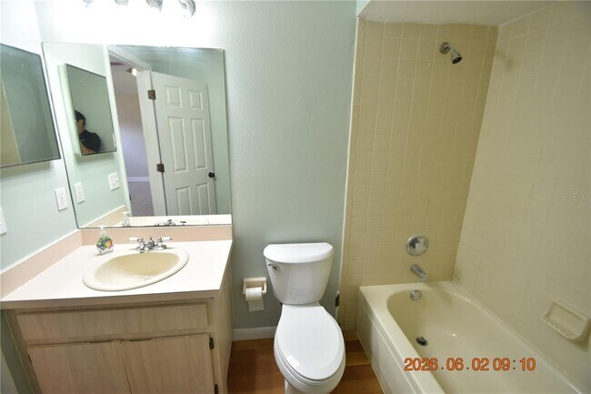 Building Photo - 23223 Club Villas Dr