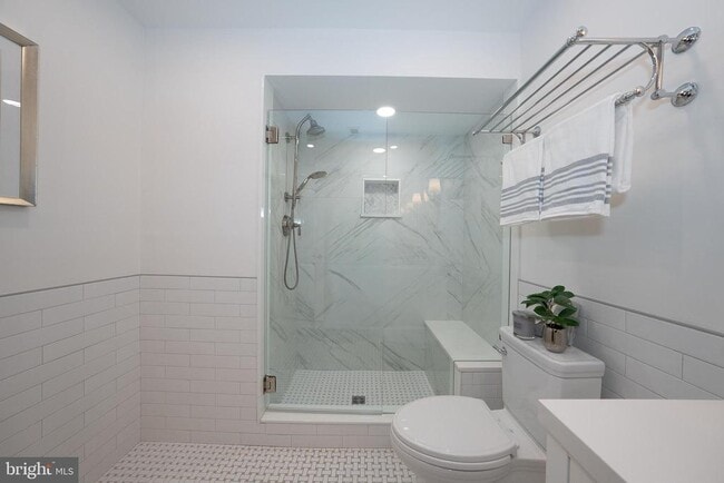 Building Photo - 257 W Chelsea Cir
