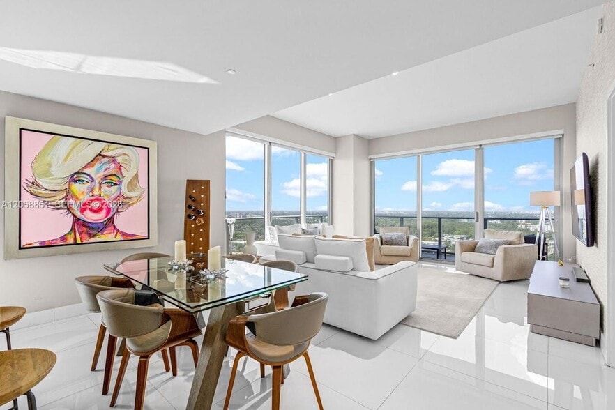 Building Photo - 16385 Biscayne Blvd