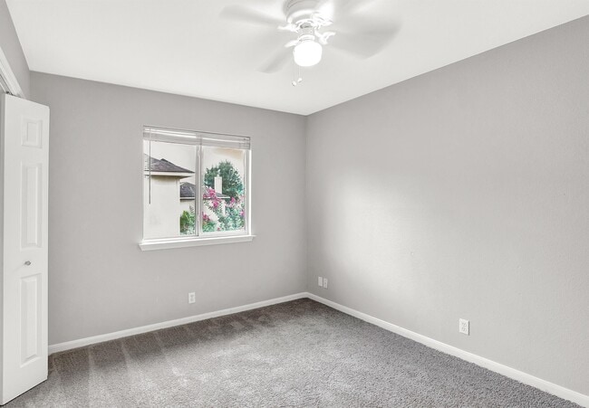 Building Photo - 10718 Claywood Dr