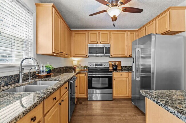 Building Photo - 11924 Larka Ct