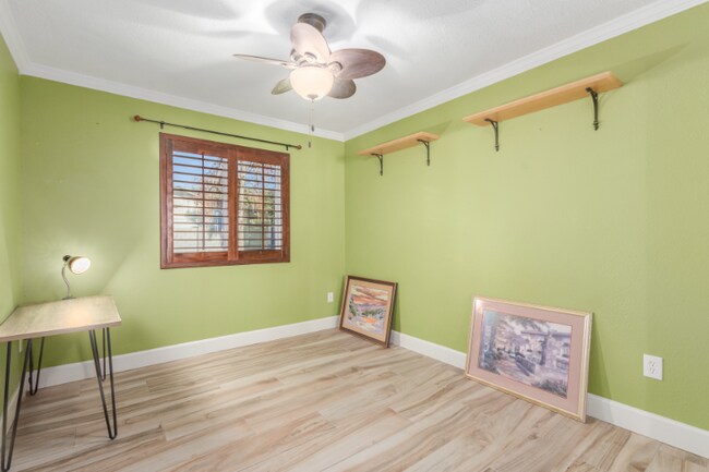 Building Photo - 3232 E Poinsettia Dr