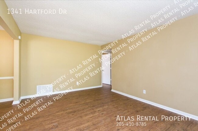 Building Photo - 1341 Hartford Dr