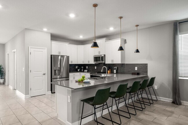 Building Photo - 9052 Sommerset Hills Dr