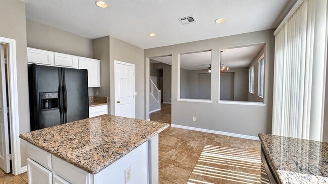 Building Photo - 7617 Pioneer Ranch Ave