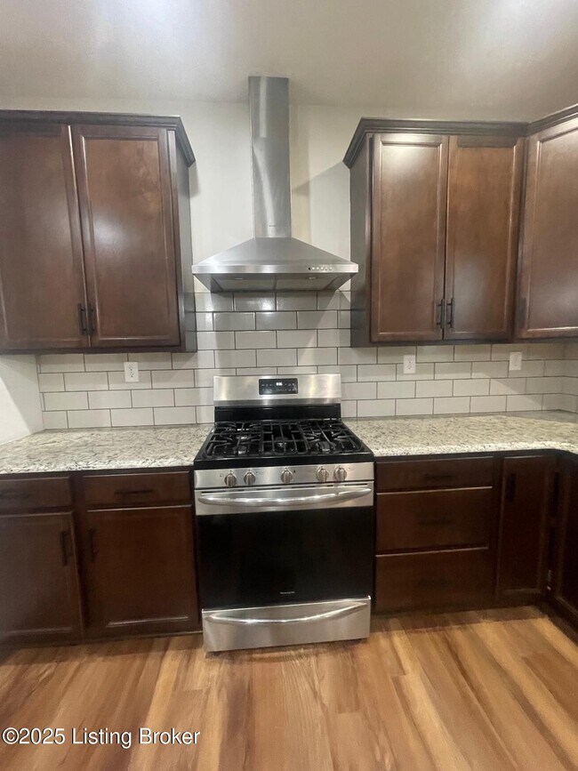 Building Photo - 114 Belden Trl