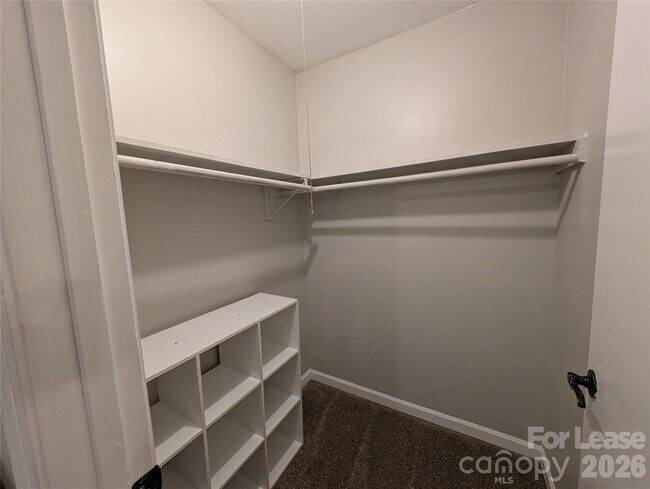 Building Photo - 9111 Sharonbrook Dr