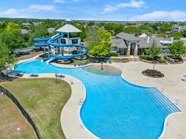 Building Photo - 14424 Heartland Dr