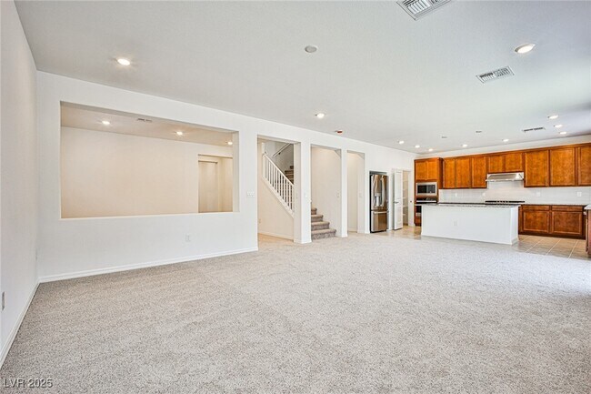 Building Photo - 7523 Castlegreen Ave