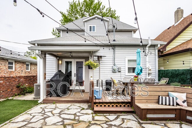 Building Photo - 1547 Hoyt Ave
