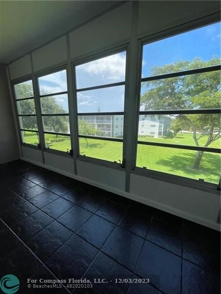 Building Photo - 83 Mansfield B